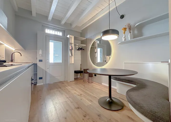 Canonica 72 - 10 Min Da Parco Sempione شقة