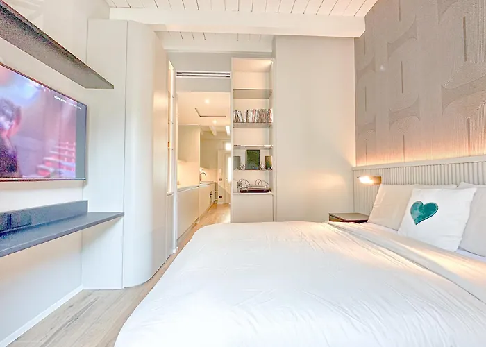 شقة Canonica 72 - 10 Min Da Parco Sempione *