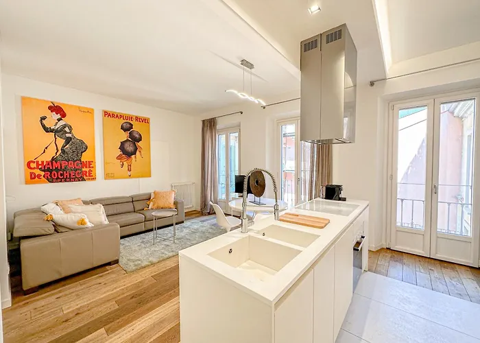 Montenapoleone Luxury Appartement