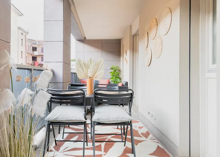 Easylife - - Niccolini 37 - Moscova *