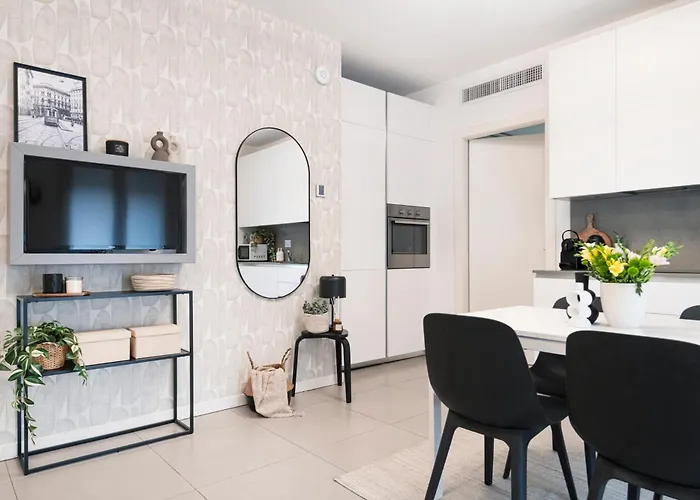 Easylife - - Niccolini 37 - Moscova