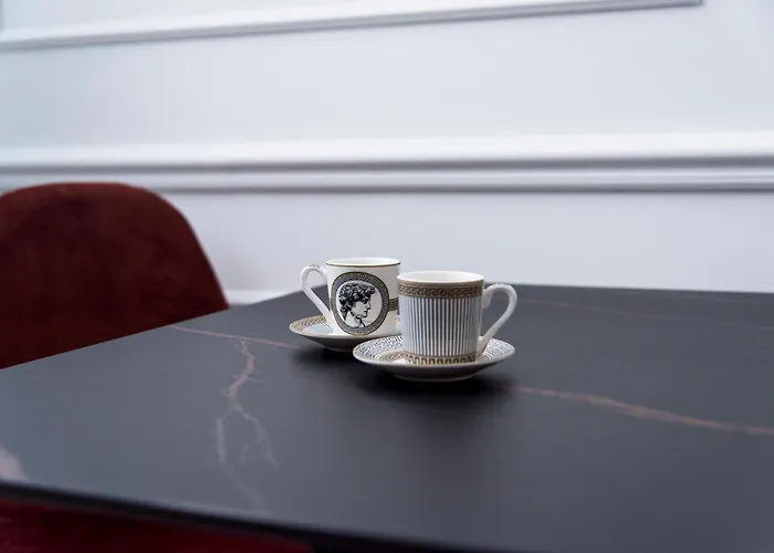 Youhosty - Mascagni 20 Milán