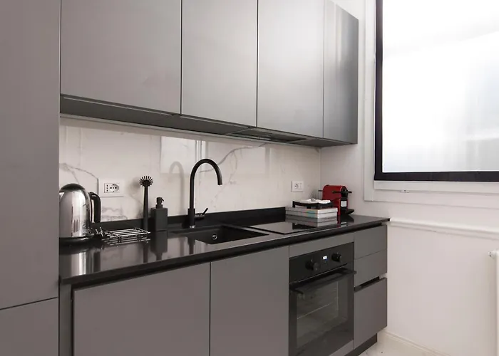 Youhosty - Mascagni 20 Milán