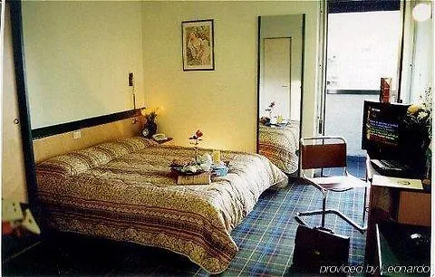 Hotel Ginosi Arizona Milaan