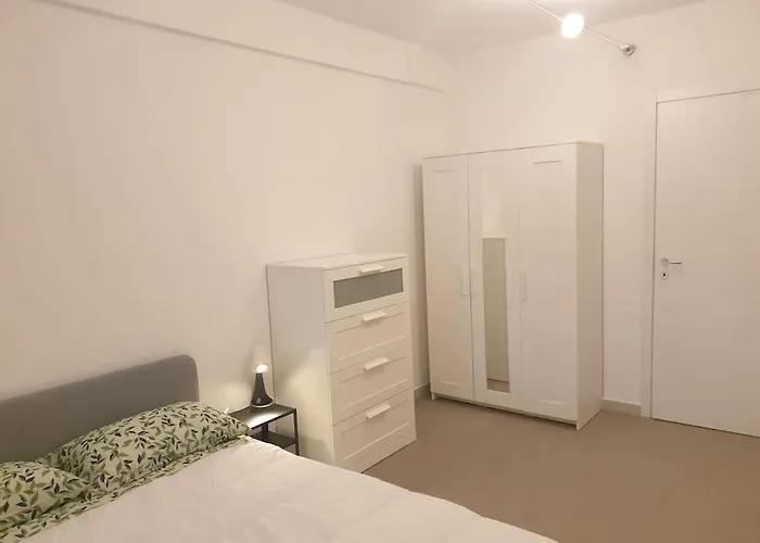 Garden Flat In Navigli Zone דירה