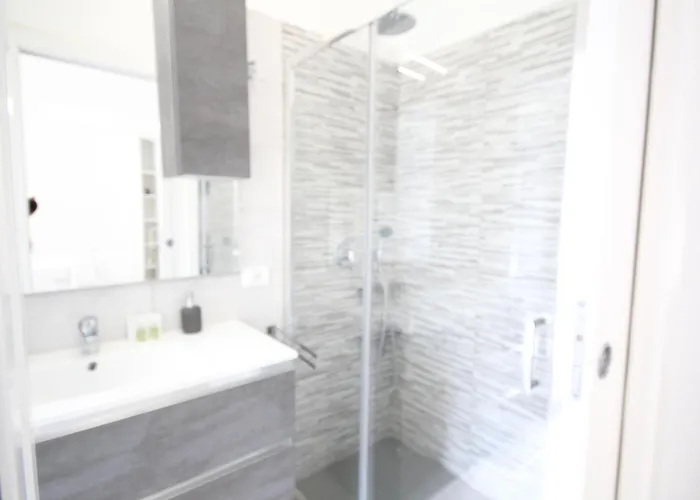 Veniero A - Sx Milaan