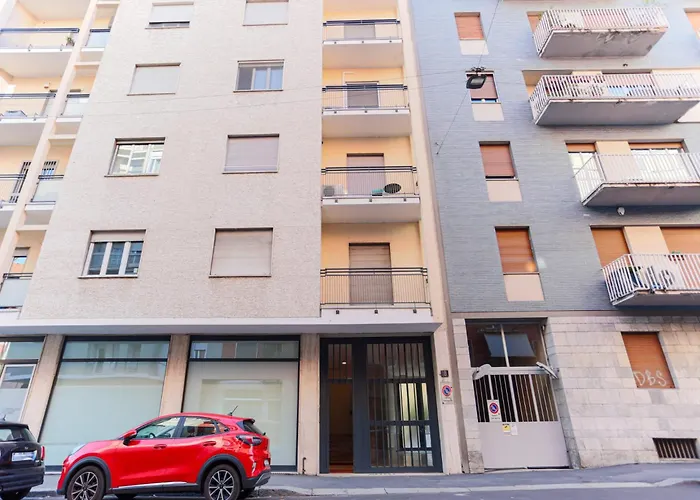 The Rent - Spacious And Renovated Multi-room In The Missori Area * Milán