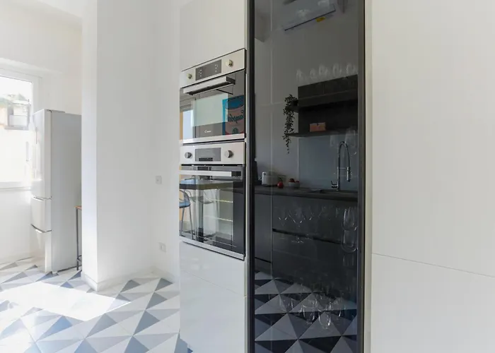 The Rent - Spacious And Renovated Multi-room In The Missori Area Apartmán *