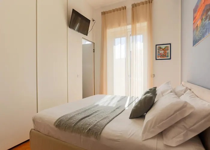 Apartament The Rent - Spacious And Renovated Multi-room In The Missori Area Mediolan