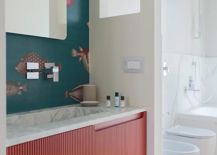 The Rent - Spacious And Renovated Multi-room In The Missori Area * Milano