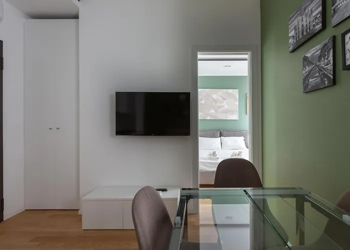 Easytopstay - Corso Sempione Modern Flat Lejlighed *