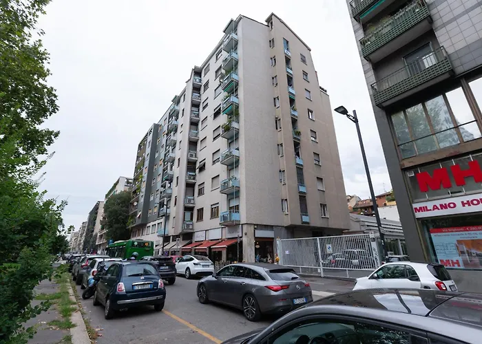 Lejlighed Easytopstay - Corso Sempione Modern Flat *