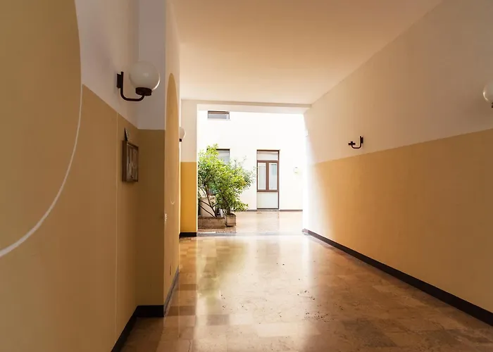 Appartement Youhosty - Lecco 11