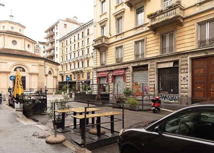 Youhosty - Lecco 11 * Milán