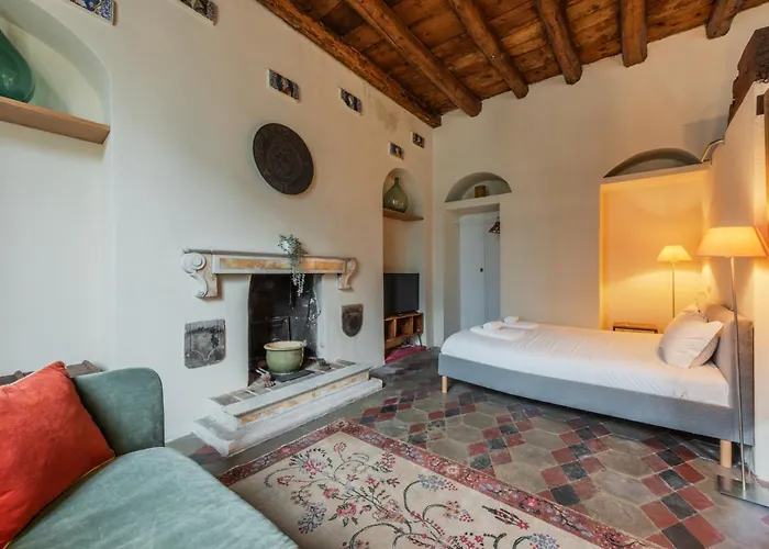 Easytopstay - Porta Garibaldi Antique Charm Appartement Milan