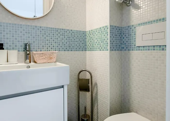 Favola House Isola *