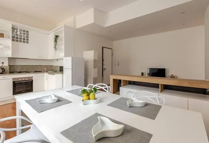 Apartmán Like At - Close To Metro, Stadio San Siro, Duomo With Private Parking Place