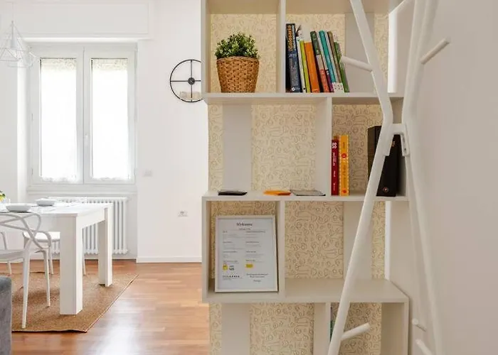 Like At - Close To Metro, Stadio San Siro, Duomo With Private Parking Place * Milán