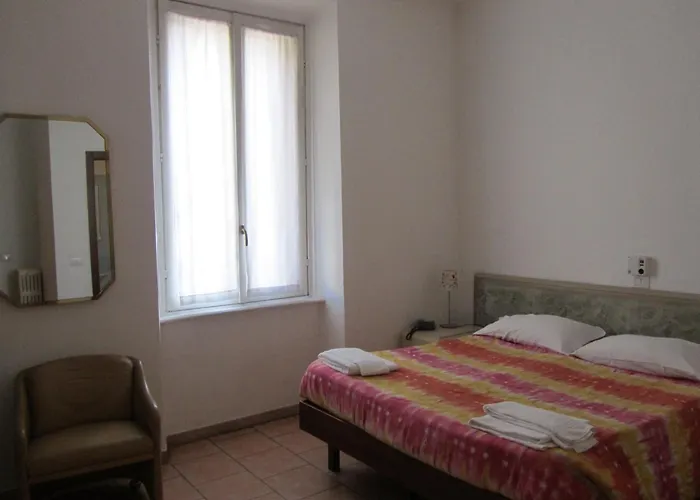 Hotel Gambara *