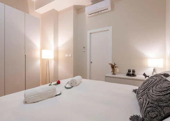 Lägenhet Arcimboldi 5 A Due Passi Dal Duomo Milano