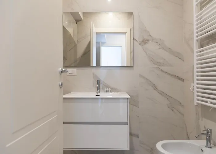 Апартаменты Youhosty - Bright Gioia Милан