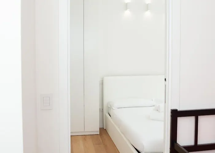 Lägenhet Artstay Exclusive Station Free Parking Milano