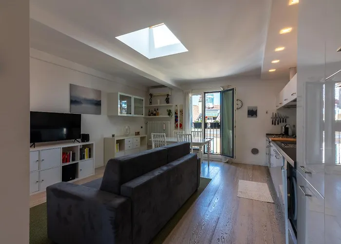 Marco Flat - 10 Minuti Da Stazione Centrale Apartment Milan