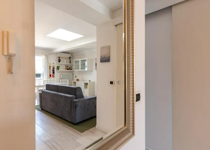 Marco Flat - 10 Minuti Da Stazione Centrale Apartament *