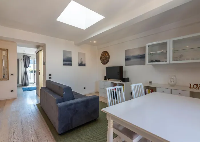 Marco Flat - 10 Minuti Da Stazione Centrale Apartament