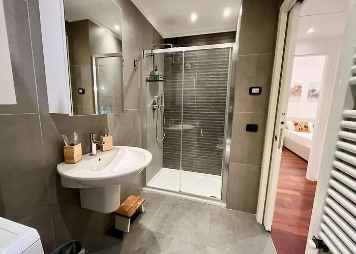 Station, 4-bed With Terrace