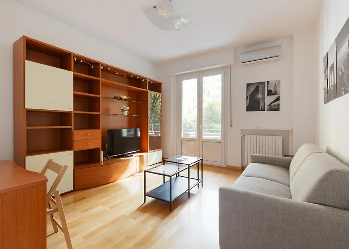 Guesthost - Irnerio- Washington Balcony Milano