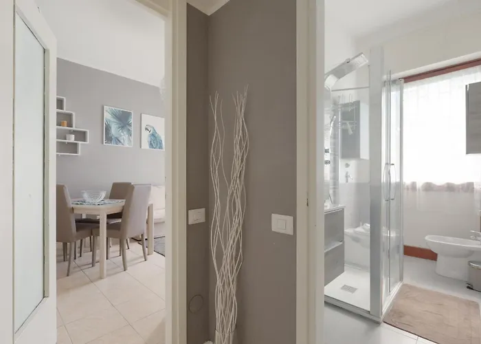 Guesthost - M1 Gambara Balcony *