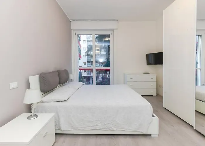Via Filiberto * Milano