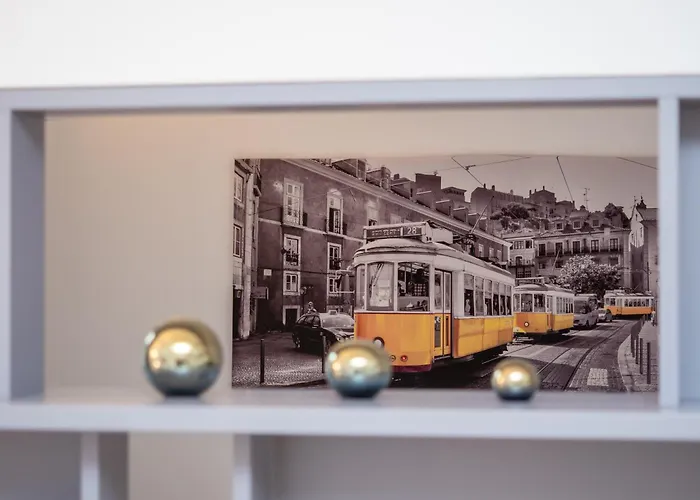 Keys Of Italy - Melloni 4 / Mustard Revolution Apartman *