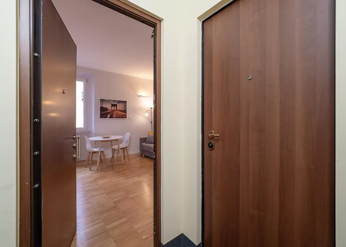 Apartman Keys Of Italy - Melloni 4 / Mustard Revolution *