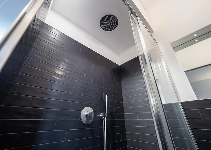 Keys Of Italy - Melloni 4 / Mustard Revolution Apartman *