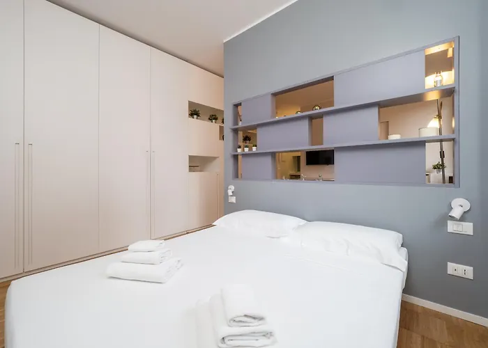 Keys Of Italy - Melloni 4 / Mustard Revolution Apartman