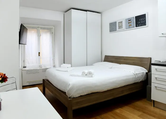 Nest For Two Three Min From Duomo * 밀라노