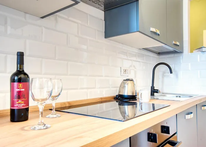 Italianflat - Elegant With Balcony In Navigli 3*