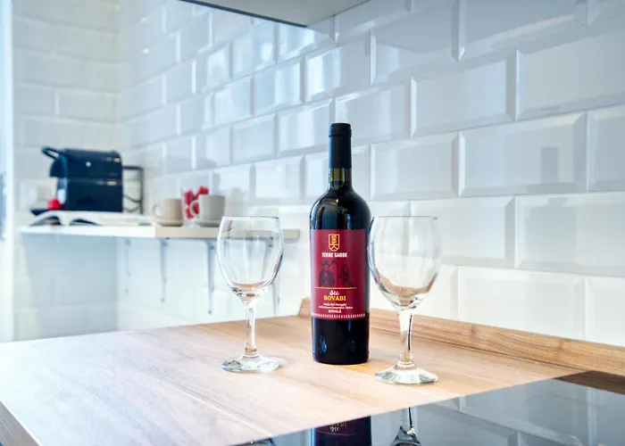 Italianflat - Elegant With Balcony In Navigli 3* Milaan