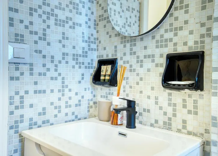 Italianflat - Elegant With Balcony In Navigli 3* Milaan