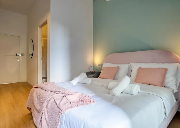 Italianflat - Elegant With Balcony In Navigli 3* Milaan