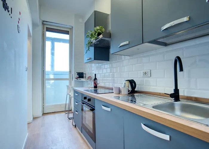 Italianflat - Elegant With Balcony In Navigli 3* Milaan