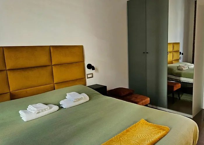 Eanna Scalo Porta Romana Prada *