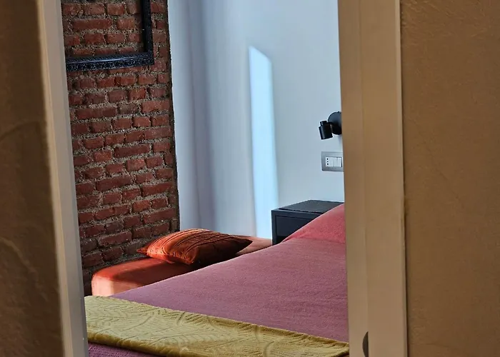 Eanna Scalo Porta Romana Prada Milán