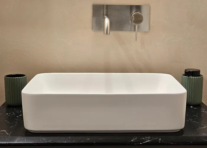 Eanna Scalo Porta Romana Prada