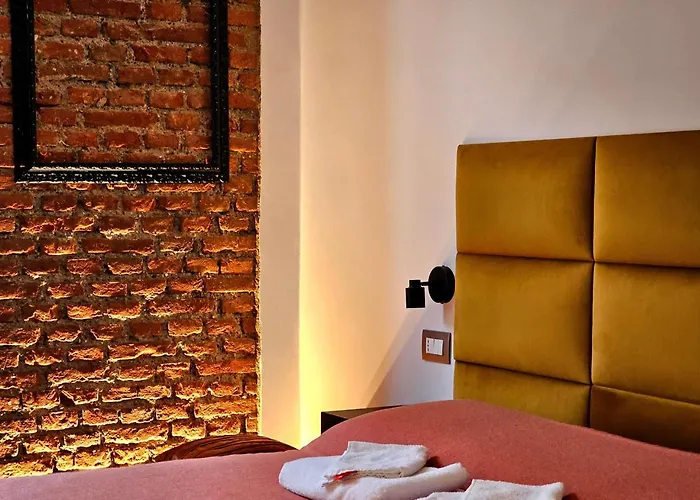 Eanna Scalo Porta Romana Prada