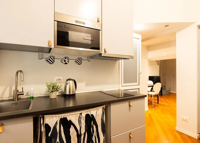 Design E Stile, Rifugio Alighieri A Centro