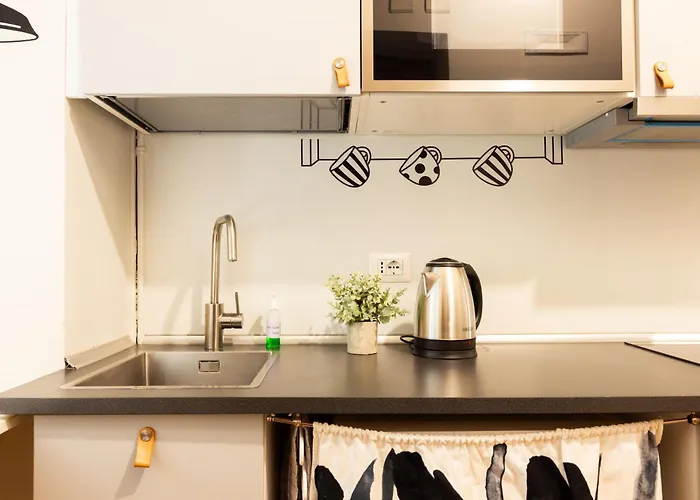 Design E Stile, Rifugio Alighieri A Centro * 밀라노