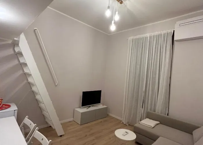 Apartment Near Bocconi